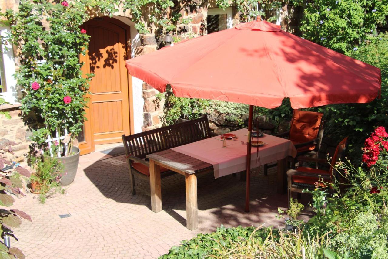 Ferienhaus Burgblick Munzenberg Ngoại thất bức ảnh