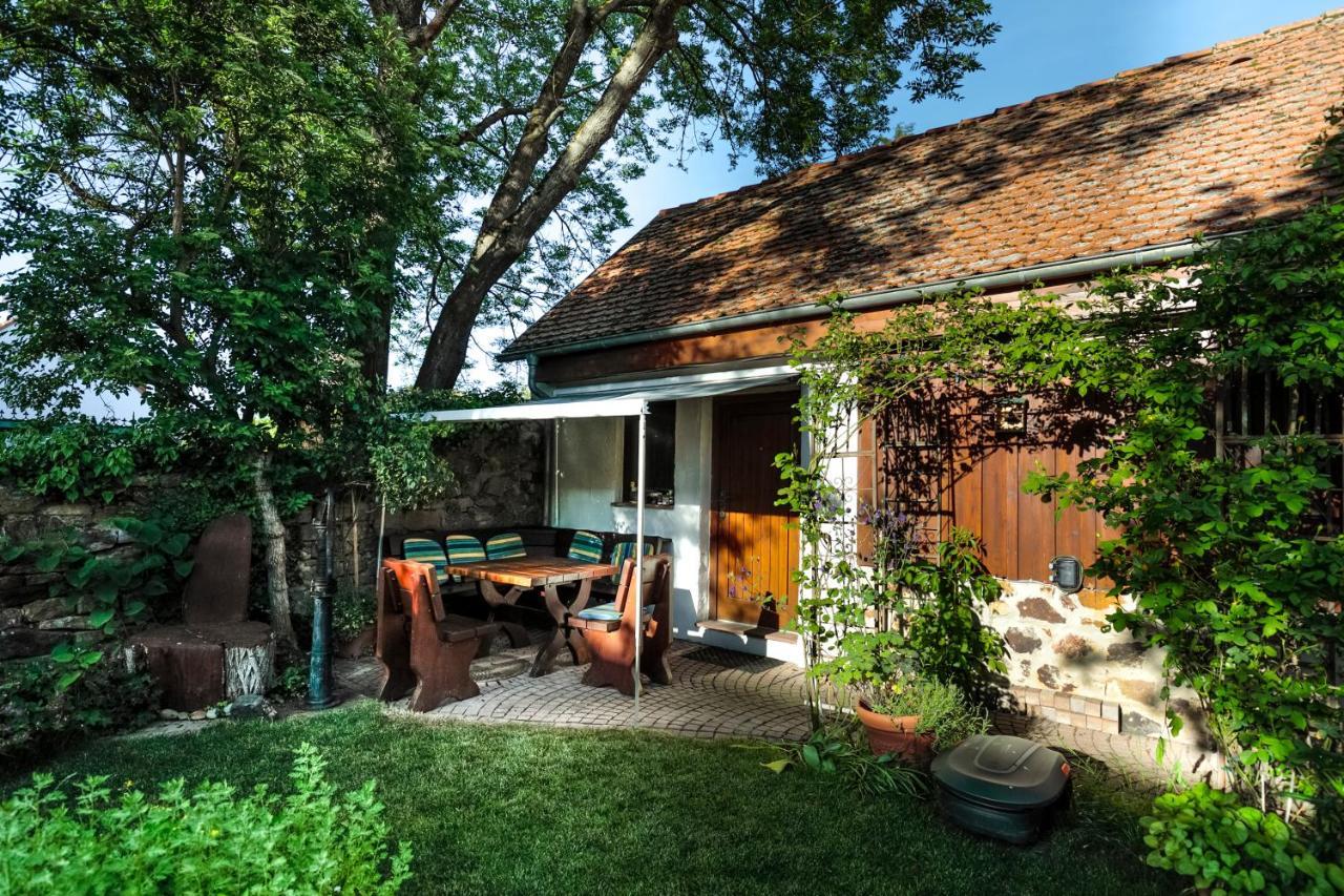 Ferienhaus Burgblick Munzenberg Ngoại thất bức ảnh